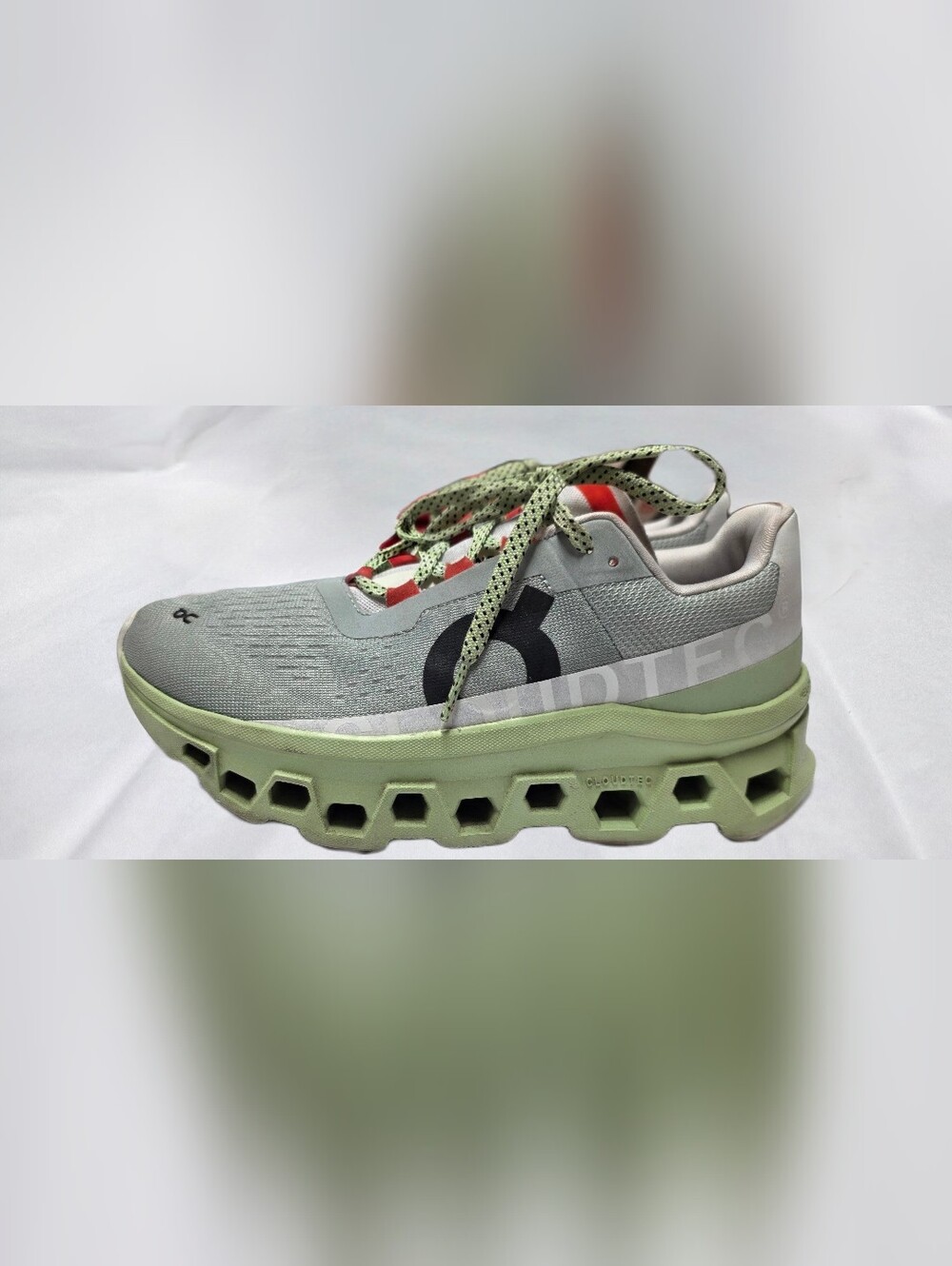 ON RUNNING CLOUDMONSTER- SIZE 7 - Picture 7 of 12